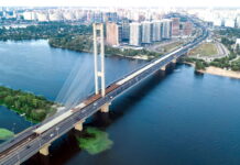 У Києві відкрито рух автотранспорту по Південному мосту Південний мост Києв