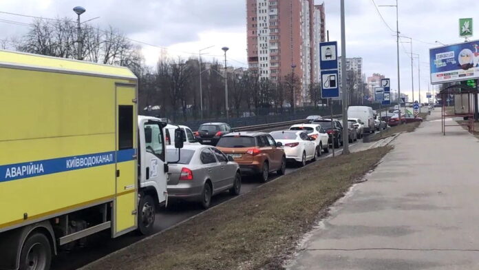 черги на АЗС