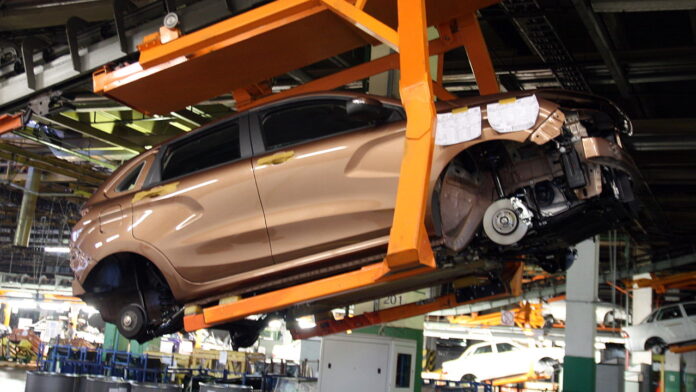 Lada Xray