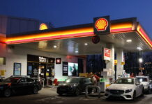 Закриває мережу АЗС і завод: найбільша нафтогазова компанія у світі йде з Росії Shell
