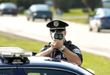 У США заборонили штрафувати водіїв за перевищення швидкості Police speed camera