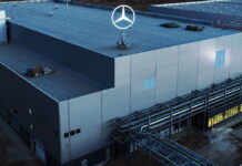 Усе за планом? Mercedes розпродає активи та остаточно йде з росії Mercedes йде з Росії