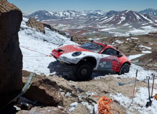 6000 метрів над рівнем моря: Porsche 911 видерся на вулкан porsche-911-climb-volcano