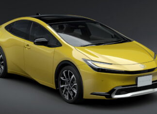 Закип’ятити чайник та обігріти оселю: представлено новий Toyota Prius Toyota Prius