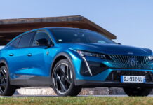Новий Peugeot 408 їде до України. Усі подробиці Новий PEUGEOT 408