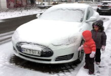 Дайте зігрітися! Tesla відмовилася заряджатися за невеликого морозу Tesla Model S freezing