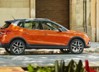 Великий стрибок Tesla: названо ТОП-10 найуспішнішіх кросоверів світу crossover seat arona