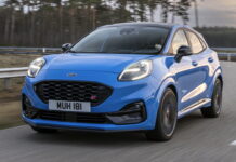 6,3 л/100 км: Ford випустив заряджений кросовер з 1,0-літровим мотором 2023_FORD_PUMA_ST