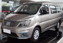 Українцям запропонували 9-місний електромобіль за $22 тисячі Dong Feng M5ev