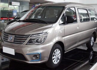 Українцям запропонували 9-місний електромобіль за $22 тисячі Dong Feng M5ev