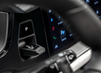 Porsche Cayenne отримав зовсім новий салон: що змінилось Porsche Cayenne interior