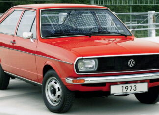 Volkswagen Passat святкує ювілей: 50-річна історія успіху і до чого тут Audi Volkswagen Passat 1973