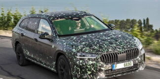 Нова Skoda Superb
