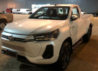 Toyota Hilux отримала електричну версію: перші фото та подробиці Toyota Hilux EV