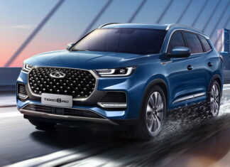 В Україну приїхав незвичайно великий кросовер Chery Chery Tiggo 8 Pro