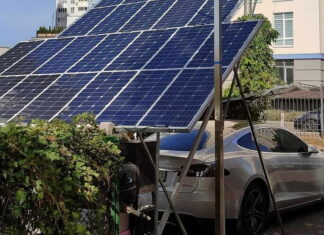 Як побороти блекаут: киянин зробив зарядку на сонячній енергії Charge station Tesla
