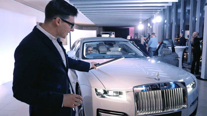 ROLLS-ROYCE