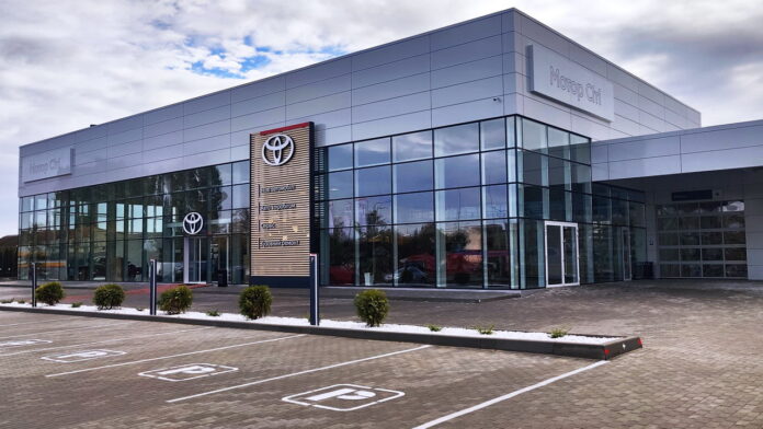 Toyota відкриває перший дилерський центр у Черкасах_ дилерський центр Toyota