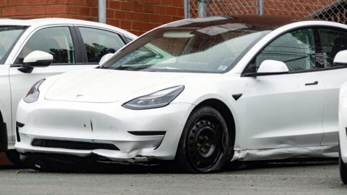 broken tesla for sale Пошкоджені електомобілі