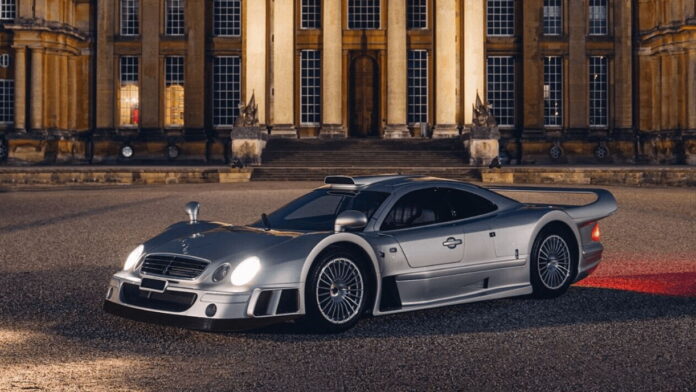 Mercedes-Benz CLK GTR Coupe 1 Mercedes-Benz CLK GTR