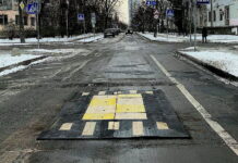 В Україні почали встановлювати “берлінські подушки”: що це таке пристрій заспокоєння руху