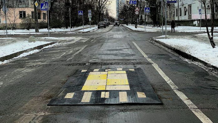 пристрій заспокоєння руху