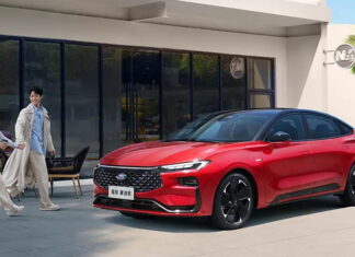 Ford розпочав продаж нового Mondeo з витратою пального 3,8 літра на 100 км Ford Mondeo