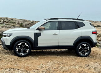Абсолютно новий Duster 2024: оголошені комплектації та ціни 2024-Dacia-Duster
