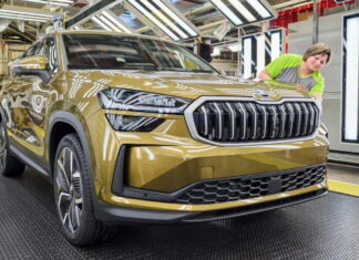 Вперше з плагін-гібридом: Skoda запустила у виробництво новий Kodiaq Production-of-Skoda-Kodiaq