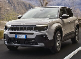 Новий Jeep Avenger прямує в Україну: всі подробиці Jeep Avenger e-Hybrid