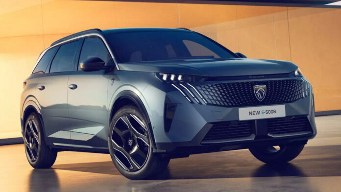 Peugeot E-5008