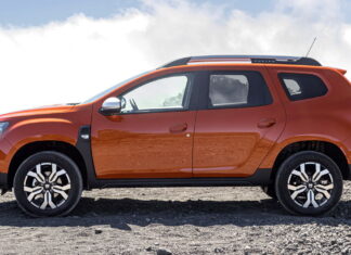 Оце так бюджетник! Погляньте на Duster ціною у 60 тисяч євро duster