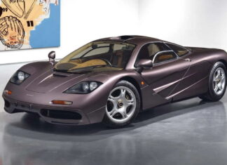 Ferrari відпочиває: на продаж виставлено спорткар за 20 мільйонів доларів 1995 McLaren F1