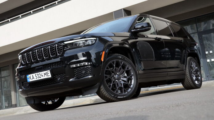 2 Jeep Grand Cherokee