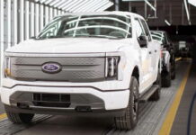 Ford втрачає $100 000 на кожному випущеному електромобілі Ford F-150 Lightning