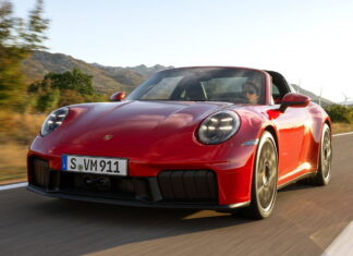 В Україні стартують продажі Porsche 911 з електромотором: оголошено ціни Porsche 911
