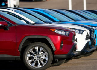Визначено ТОП-10 найпопулярніших у світі автомобілей та автобрендів toyota-rav4