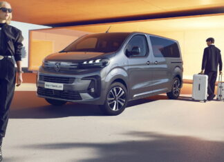 Новий Peugeot Traveller вже прямує в Україну: подробиці та ціни PEUGEOT Traveller