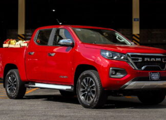 Стартували продажі дешевого американського пікапа на базі Peugeot Ram 1200