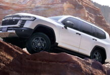 Toyota Land Cruiser 300