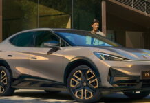 Готується вийти на ринок: Volkswagen ID.4 перетворився на купеобразний кросовер Volkswagen ID.Unyx