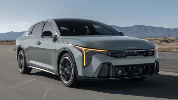 2025 Kia K4 2025 Kia K4