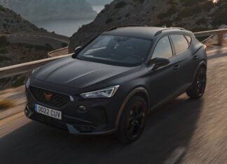 Українцям запропонували преміальний кросовер від SEAT зі знижкою до 240 000 грн CUPRA Formentor 2024