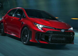 Toyota представила нову найспритнішу Corolla: оголошено ціни Toyota GR Corolla