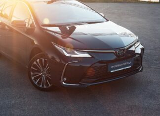 На рівні 2021 року: в Україні різко збільшилися продажі нових авто Toyota Corolla