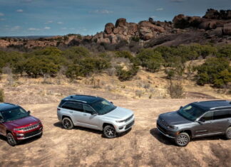 Новий Jeep Grand Cherokee втратив двигун V8 та подешевшав 2025 Jeep Grand Cherokee