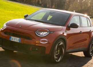 Презентовано найпотужніший та найшвидший Fiat в історії: оголошено ціни Fiat Abarth 600e