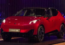 Недорогий та компактний: стартували продажі нового спільного кросовера Geely і Volvo Lynk&Co 02