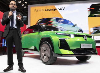 Великий та сімейний: Citroen показав новий флагманський кросовер New Citroen C5AC Concept