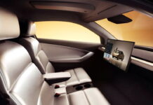 Нема керма – нема проблем? Дональд Трамп підтримав безпілотні авто Tesla Cybercab